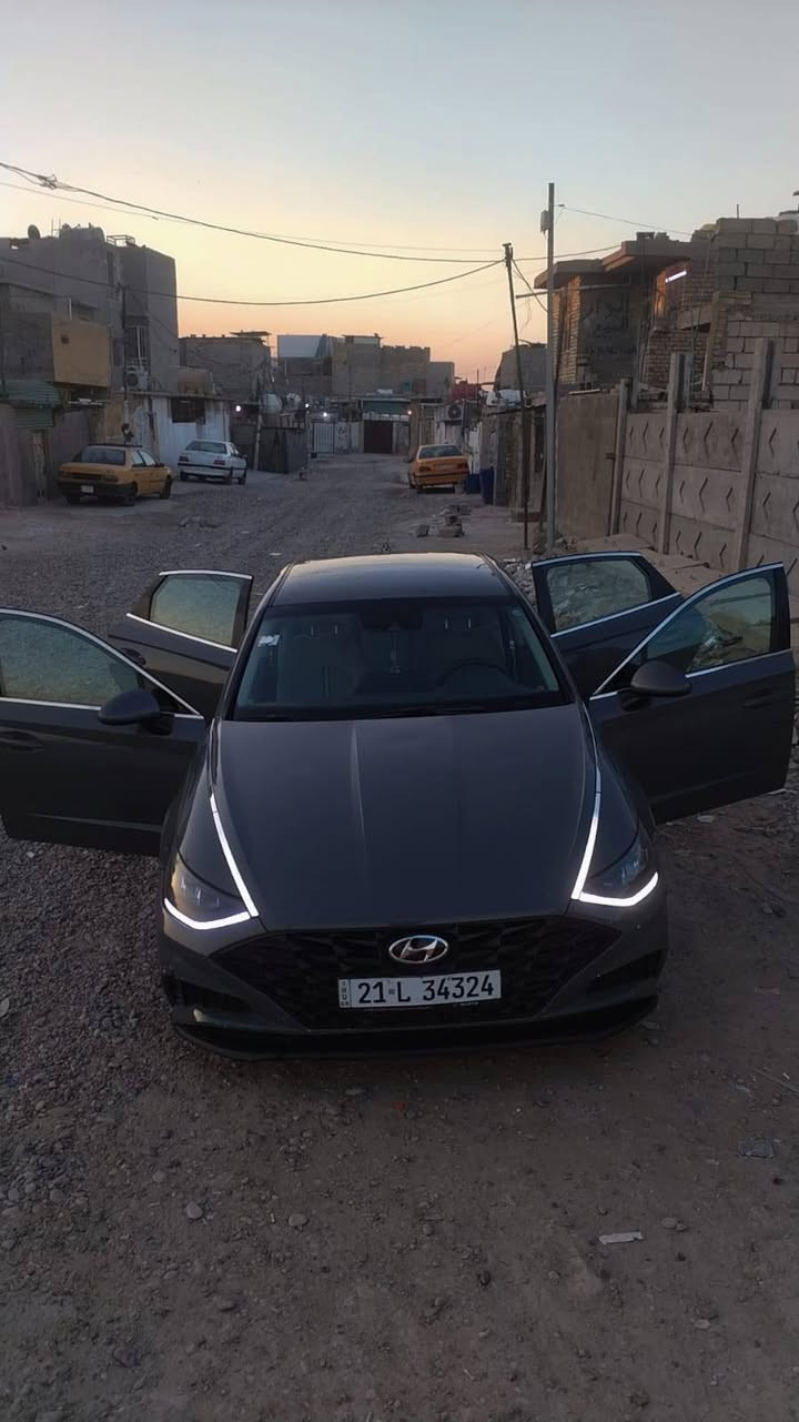 السلام عليكم
هيونداي سوناتا موديل ٢٠٢١.  نص فول .
وارد امريكي الحادث والسونار  بل منشور 
رقم سليمانية .  مكان بغداد 
السعر ١٥٥ بيها مجال 
للاتصال ***********
مكلف بل نشر
