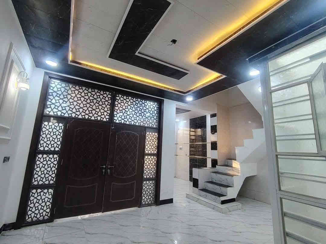 100 متر مربعه قريبه لشارع العام بالخط الاول
طابو زراعي سند 25 قرار محكمه 
بسعر 46 وبي مجال
عنوان البيت نجف مقابل ملحق قرية الغدير
للاستفسار اتصل على *********** أو مراسله واتساب
