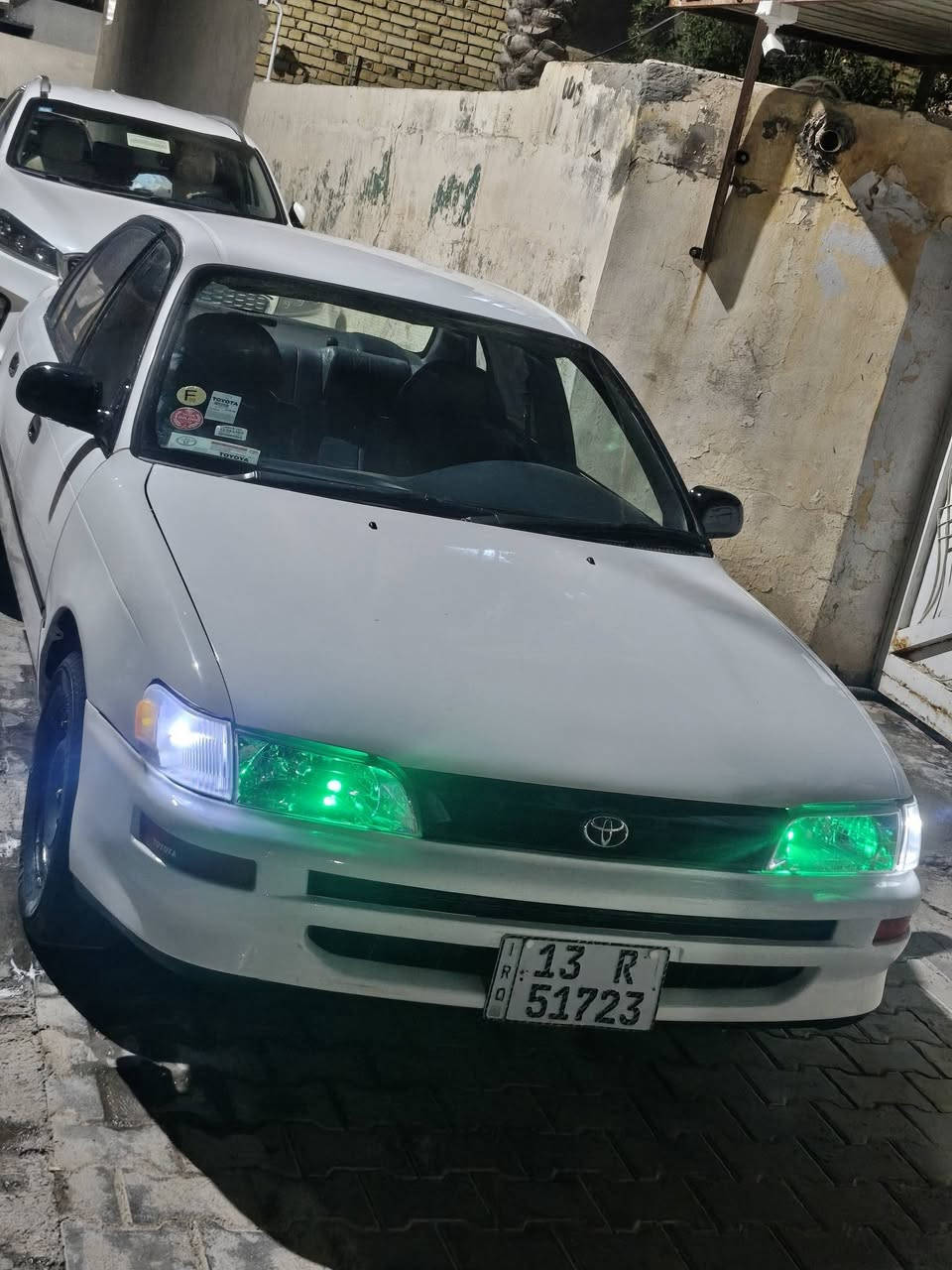 كورلا ١٩٩٤
مكينة ١٦٠٠
سيارة جاهزة تبريد ثلج
دواخل جديدة 
لايت زنون 
كهربائيات كله جديدة 
سنوية بسمي مشروع وطني 

سعر السيارة ٥٠ وبيه مجال للشراي
رقمي ***********
