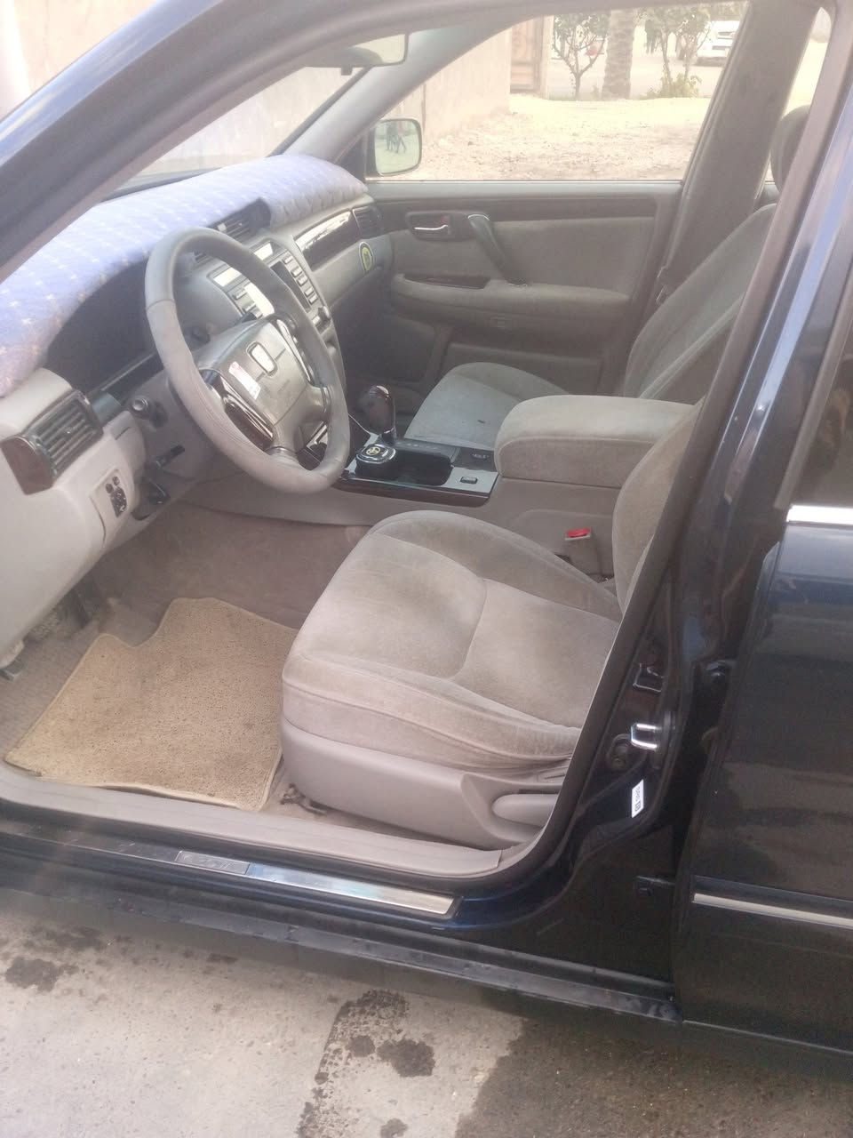 السلام عليكم ملكه دكمتين موديل 2000 رقم بابل بسمي سنويه جديده
جاهزه اي نقص مابيه مكينه كير حداديه تبريد تخم تأير جديد مكفولة الظربه والكص   مكاني بابل ***********
