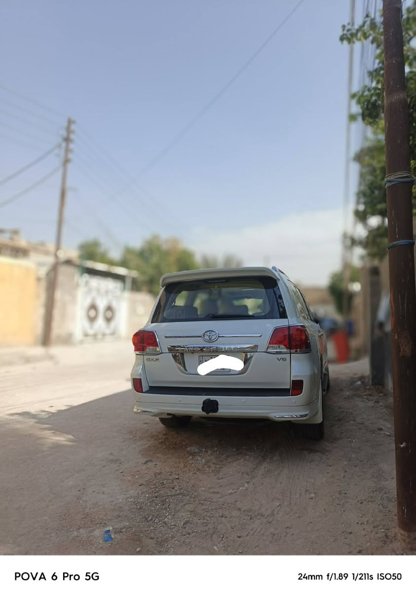 السلام عليكم للبيع  لاندكروز موديل 2013 بريم مكفولة ما عدا بارد بصيط الجاملغ الامامي مال السايق مكينه مفتوحة مكينه v6 فول مواصفات رقم بغداد انكليزي السعر 370 وبيه مجال العنوان بابل -المحاويل***********
