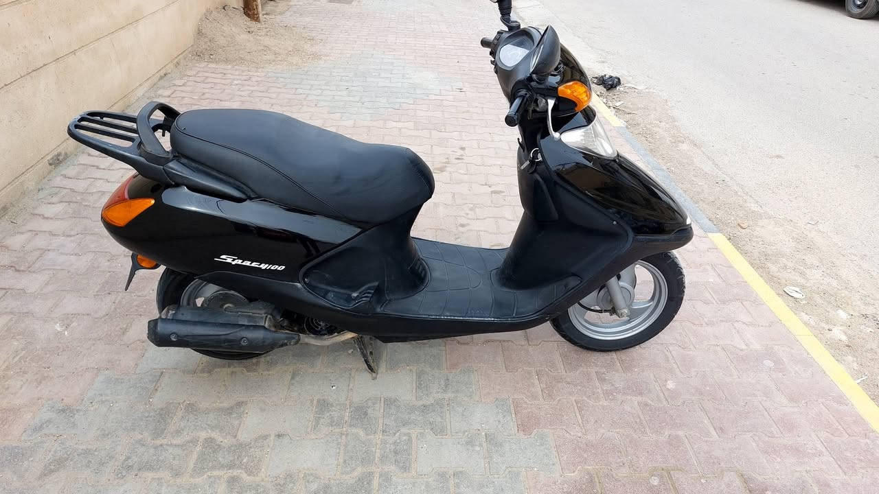 سبيسي ياباني جاهزه كفرات ابو الختم مكينة اول فتحه رايمر ناعمة شلعه معدل كهربائيات قفل جنطه قفل ستيرن كله شغال مكاني الزهراء *********** السعر ٦٥٠ وبيه مجال لشراي
