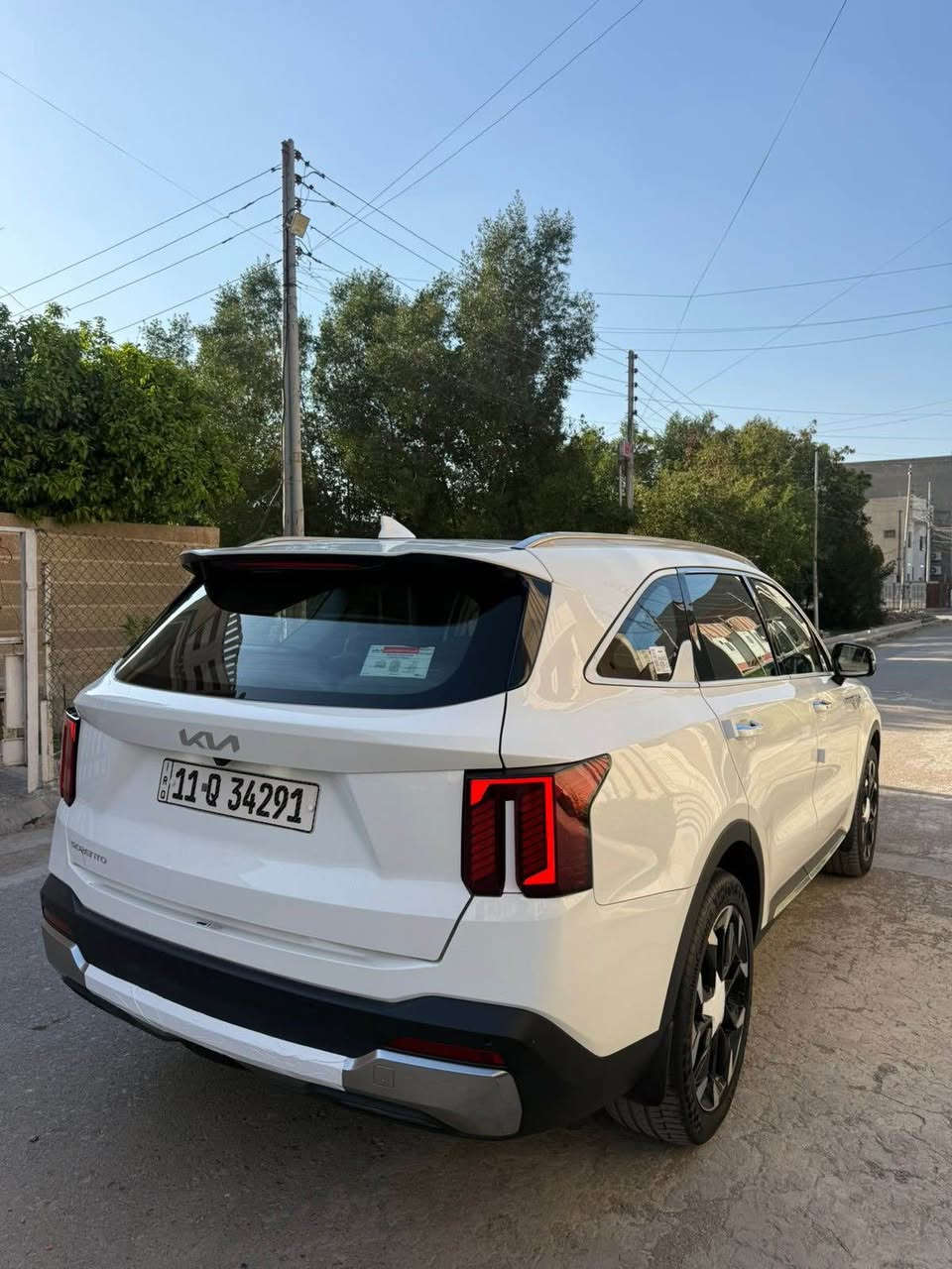 سلام عليكم 

سورنتو 2025 وكاله الدوليه ضمان

ماشيه 22 الف كيلو 

مكفوله كفاله عامه 

فقط PDR ع كد اصبعين 

مواصفات؛

بنوراما 
‏
مكينه 6 سلندر

بردات خلفيه بلادي

ويل 20 

داتا شو( شاشه عرض ع جامه الاماميه)

مري شفط 

تحكمات ستيرن 

شاشه متصله

السعر 318 ورقه وبيها مجال بسيط

مكان سياره بغداد الدوره 

 *********** بغداد, العراق
