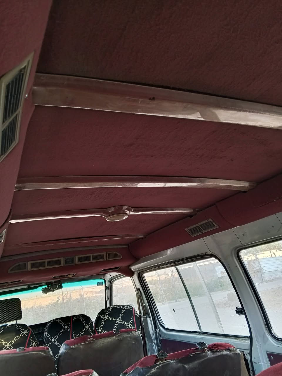 سلام عليكم عندي سيارة للبيع موديل 2010جاهزه كبل الشارع تحويل مباشر مصفره سعره 45 بيه مجال قليل هذه رقمي ***********
