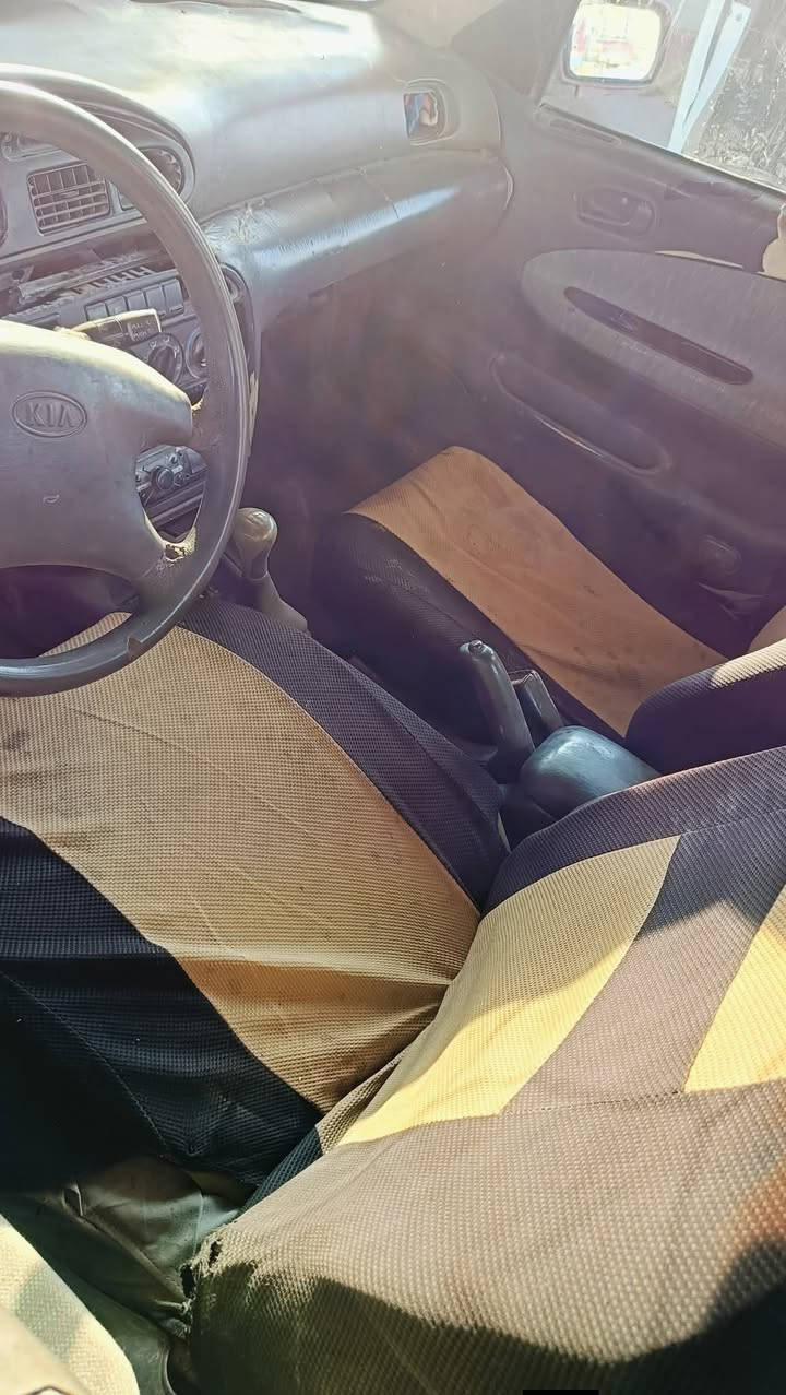 السلام عليكم 
للبيع كيا سيفيا  موديل 1995 
بيع اقساط ونقد  
شرط التحويل 
بدون كابون 
مكان سيارة موصل سهل نينوى برطله 
معرض بنراما 
 للاستفسار والسعر اتصل على 
***********
***********
