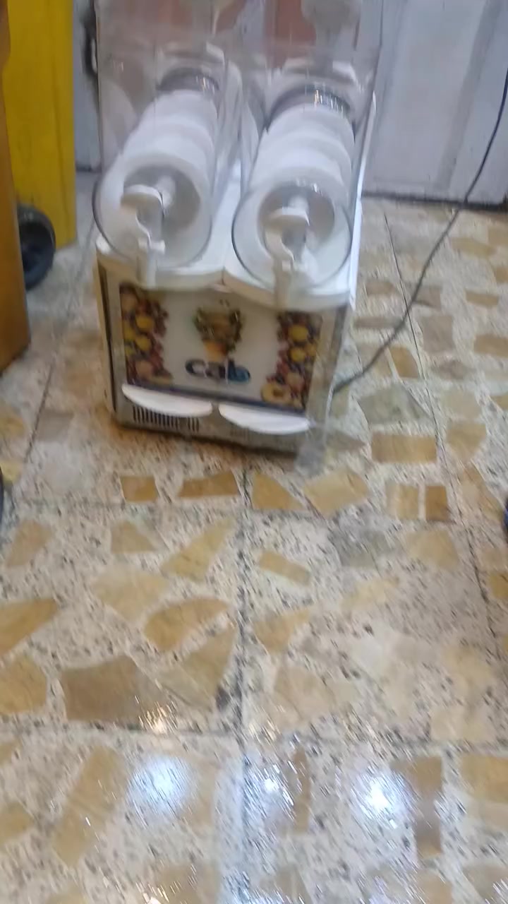 ماكنه ازبري إيطالي كب للبيع ***********السعر
