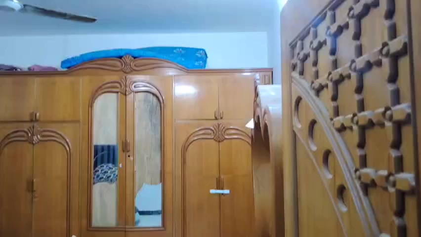 البيت 5 في 20
طابو زراعي سند 25
طارمه ومطبخ وهول وصحيات وغرفة نوم
بيتونه جبيره.. سطحين
بناء حديث 2023 طابوق 
(البيت متروك وفارغ ) السعر (73)  و يرهم مراوس موقع البيت خلف مول حمورابي قرب جامع أبو طالب
***********
