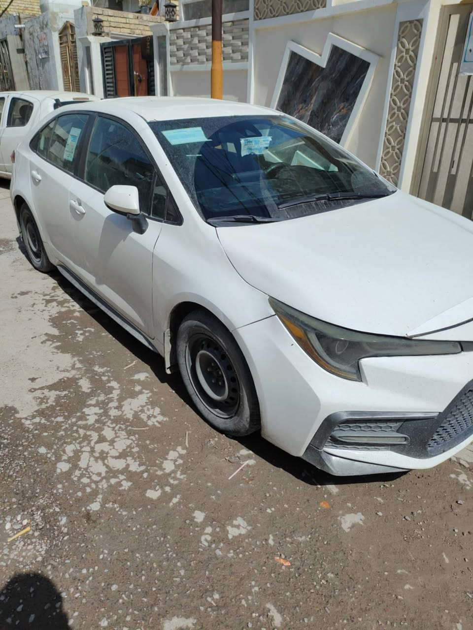 السلام عليكم للبيع كورلا موديل22 فول لفول ماشيه 41معوقين رقم بغداد حادث امريكا بنيد وجاملغ بدون لا لغود ولا شواصي وابغداد باب وجاملغ الخلفي والسياره بانزين السعر 118 رقم:*********** العنوان بغداد البلديات شارع المصرف
