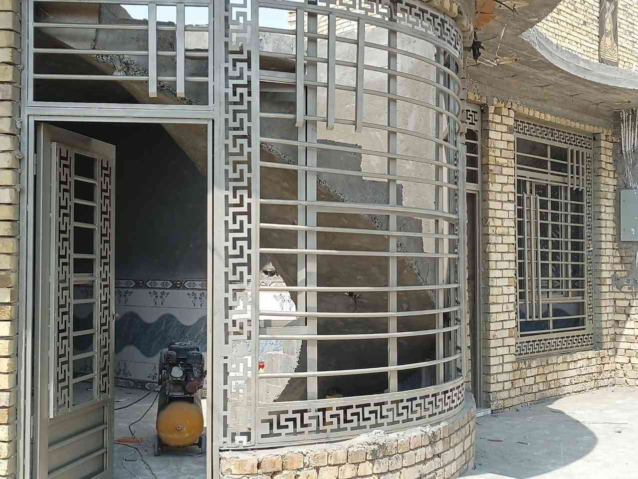 ا
السلام عليكم صباغ أبواب وشبابيك 

***********
