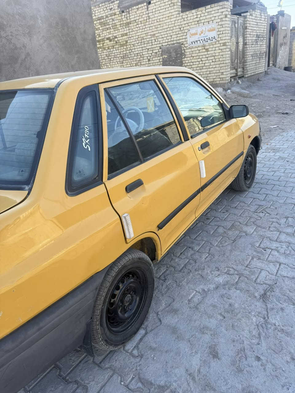 سلام عليكم سايبة موديل 2013 مصفرة هيئة وغرامات تبريد شغال سيارة بيه طابوكة جديدة وصدر امامي خلفي جديد السعر 26 مكاني بغداد الحميدية ***********
