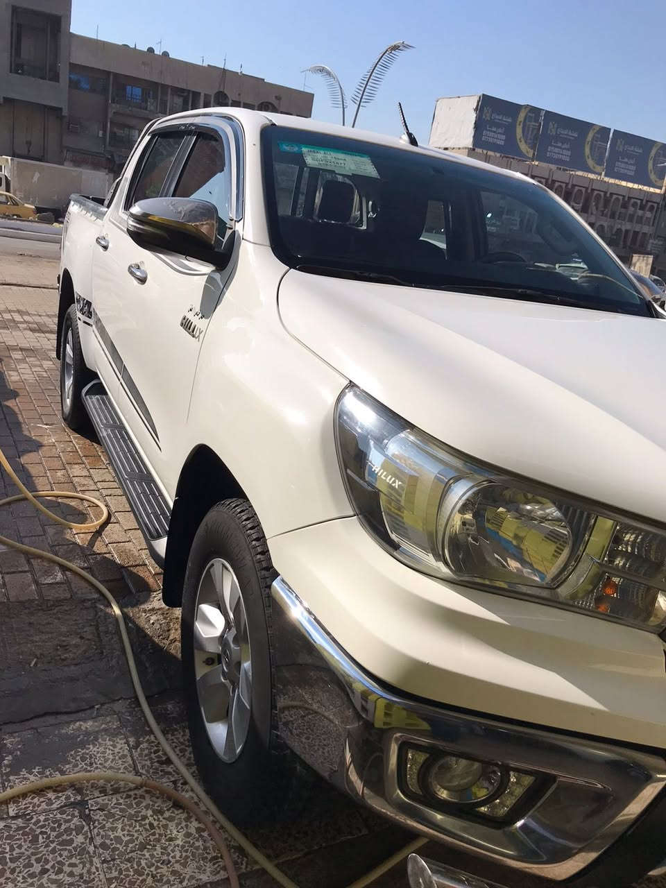 السلام عليكم للبيع فور ويل 2018 رقم بغداد مكفولة من كلشي كويتي باب اول ماشي 62 حقيقي
فول مواصفات الكويتي معروفة 
مكان السيارة بغداد زيونة 
السعر 275 وبيهة مجال بسيط 
للاستفسار ***********
