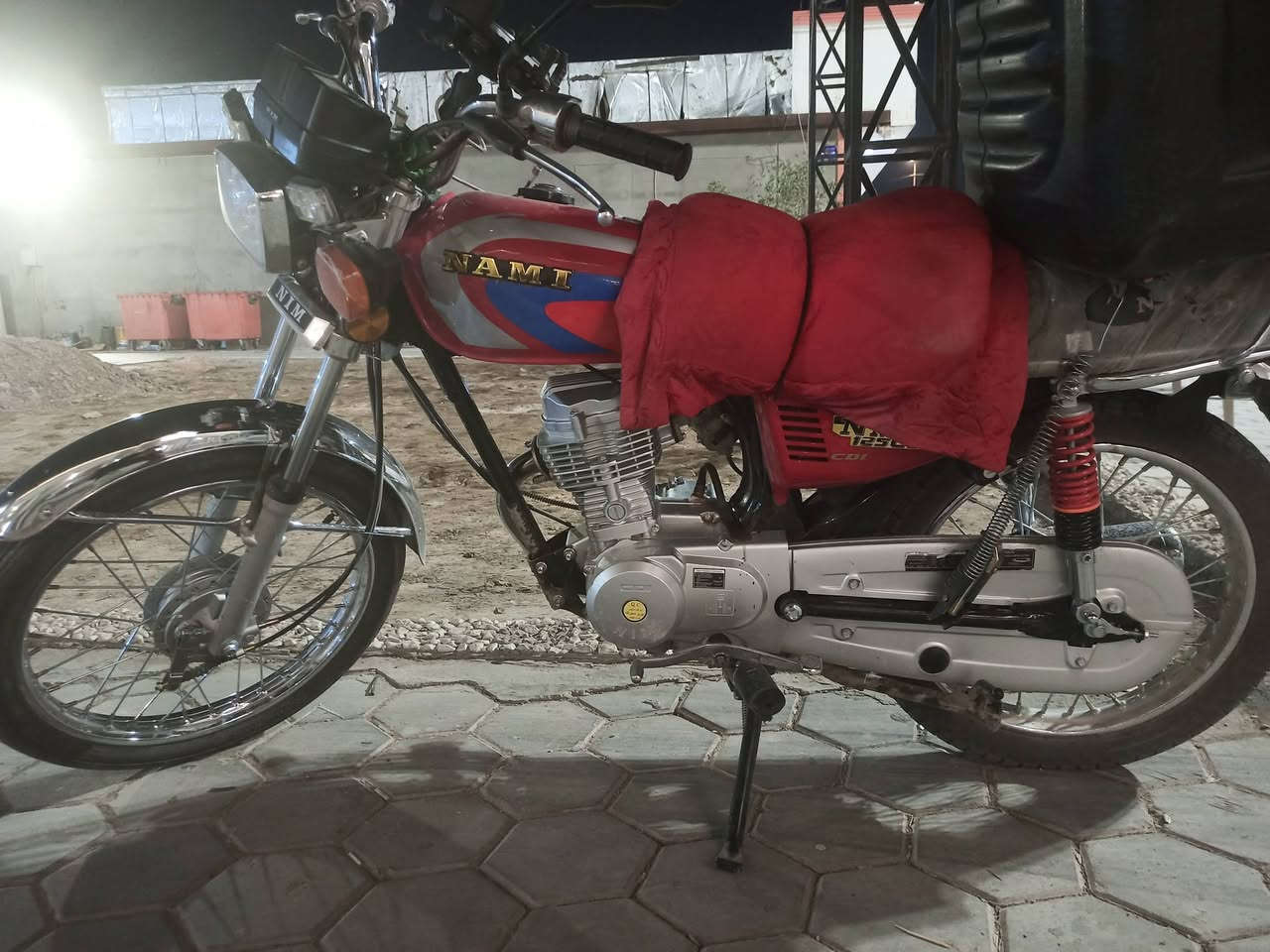 السلام عليكم دراجه نامه مودل 26 مكفوله كفاله عامه من التاير للتاير كهربائيات من كلشي كامله برغي واحد مامفتوح بيها قبل شهرين ونص طالعه من الوكيل  اوراق سكنر للبيع سعرها 650 وبيها مجال قليل  للشراي  مكاني ديوانية الحمزه الشرقي رقمي ***********
