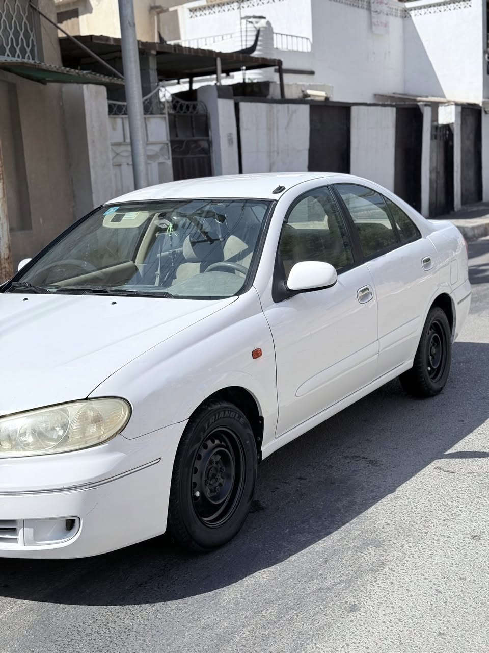 السلام عليكم
نيسان سني 2009 ياباني قبق ابيض
السياره بيهـا صبغ حافه البنيد كد اشبرين فقط 
رقم بابل بأسمي 
مكاني كربلاء الجمعية
السعر 105 وبيها مجال
للاستفسار
***********
***********
