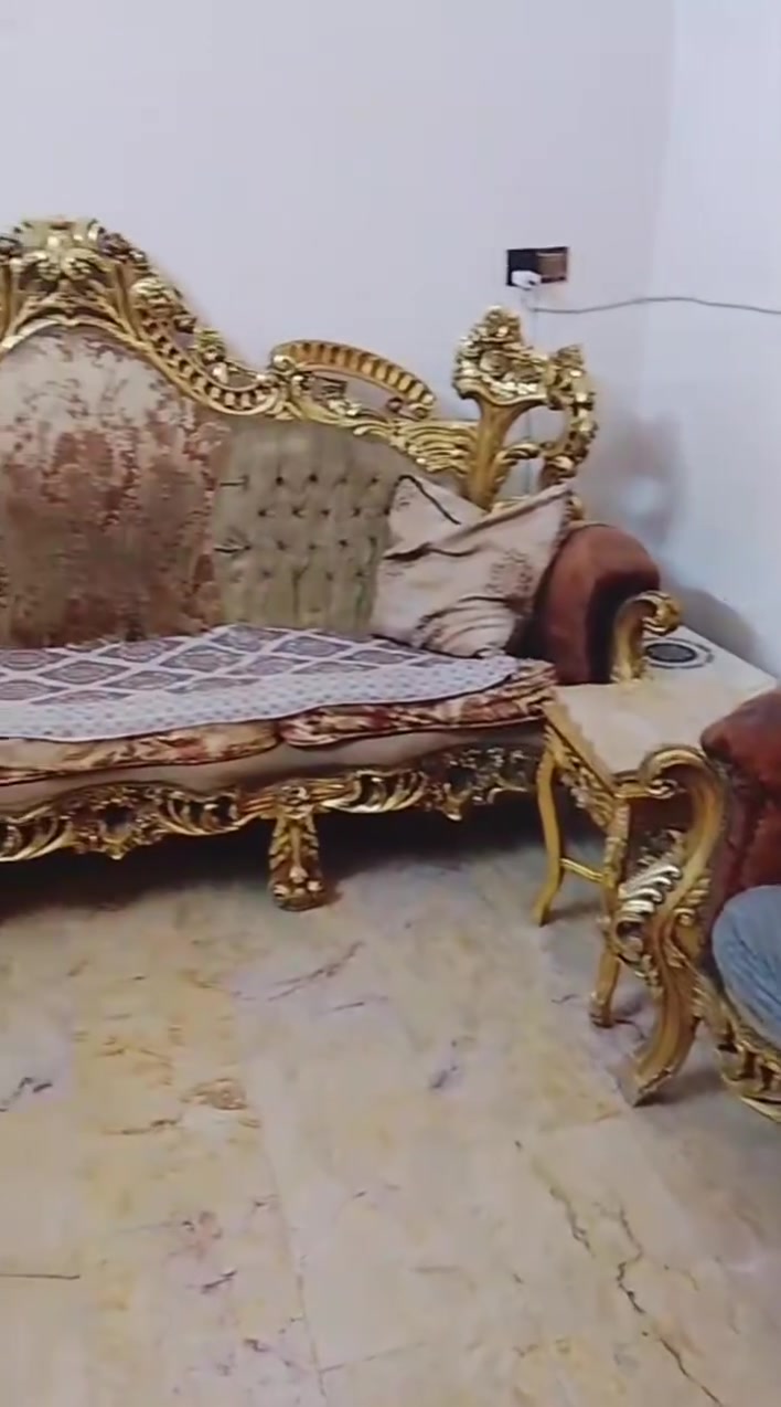 السلام عليكم للبيع مكان بغداد سعر 400 مع ثلاث طبلات مرمر صغار وحده كبيرا مع 4 كراسي واثنين كبار


**إذا كنت صاحب هذا الإعلان وتريد حذفه لأي سبب، رجاءا أرسل رسالة إلى الدعم الفني**