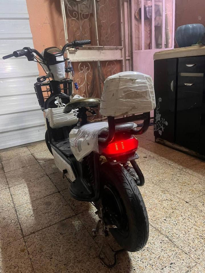 سلام عليكم ماطور للبيع ب100 الف ماطور جديد كلشي مايحتاجلو قبل شهرين بدلت اربع بطاريات وتايه وكشن مستعجل على بيع المو شراي لايتعبني واتعبه الموقع موصل حي السكر تواصل واتساب او خاص ***********
