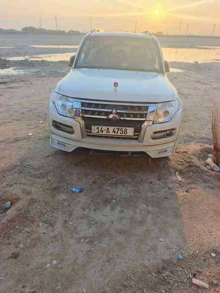 سلام عليكم باجيرو لبيع موديل 2008 مكفوله كفاله عامه مداور ثاني يوم استفسار اتصل ***********
