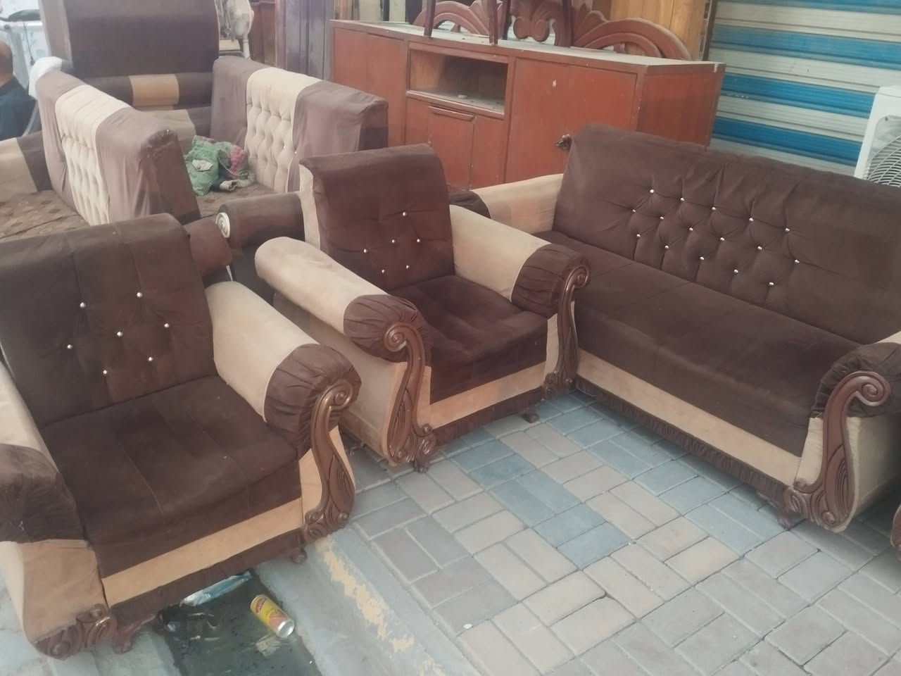 يالله
1 متوفر تخم 10 مقاعد نضيف اي ضرر مابي 
2 متوفر تخم ثاني تقريبا نفس اللون 8 مقاعد تسكام شغل درجه اولى 
بسعر اخو البلاش مناسبات جدا 
اهلا وسهلا بكم 
العنوان واسط نعمانيه شارع 13 مقابل بيت الحاج خيون 
للاستفسار مراسلة الصفحه او الاتصال 
*********** واتساب فقط 
***********
***********
