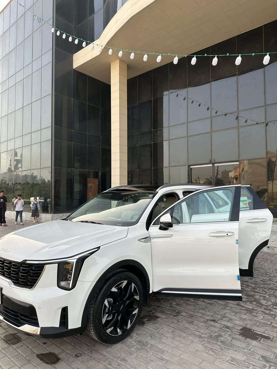 سورنتو خليجي 2025
6 سلندر

كشنات جلد تدفه تبريد

بنرامه كير موس 

ماشيه 20 الف

شاشه متصل 

السعر 330

***********
