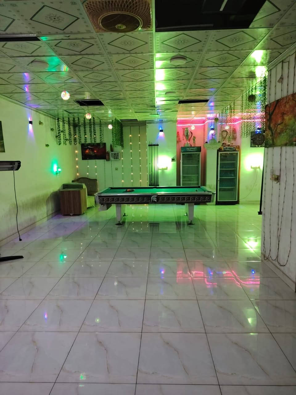 كوفي شوب الموقع حي عسكري لبيع
***********
