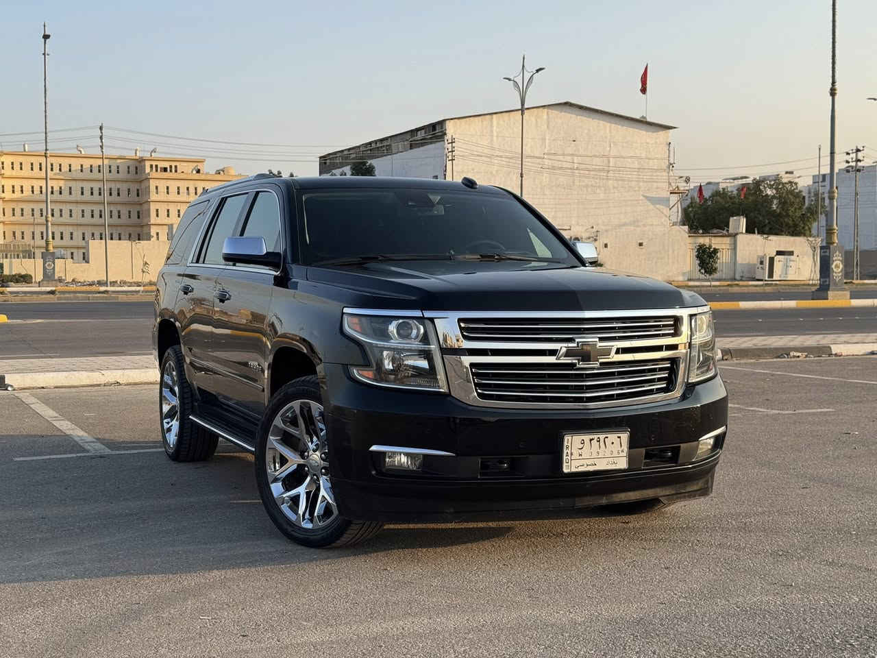 تاهو 2020 خليجي برمير ضوء القمر خليجية 
 ماشيه 113
فول مواصفات 

مواصفات السيارة 
داخل جلد قرميدي
سلايد روف
كراسي امامية كهرباء 
كراسي هزار عند اقتراب السيارة من اي شي 
كراسي امامية  خزن ميموري 
كراسي امامية تدفئة و تبريد 
كراسي خلفية كهرباء و تدفئة
تحكم بالتبريد خلفي شاشة
شحن الهاتف لاسلكياً
رادار
كروس سرعة
داتا شو DATA SHOW
خمس بصمات
فول تحكم استيرن
استيرن كهرباء
استيرن تدفئة
شاشة عرض الاعطال
ثلاجة
صندوك كهرباء
فتح صندوك تلقائيا عن طريق القدم(صندوك جلاق)
نظام السير على الخط
كير اوتو و عادي
حساس امامي خلفي
نظام تحكم بمستوى الضوء الداخلي
مانع انزلاق
منضومة زنون عالي ناصي 
تحكم كهربائي بالبريك والبانزين
فور ويل
شاشة امامية كبيرة 
شاشة خلفية 
كامرة خلفية 
تشغيل عن بعد
قاصة سرية
اشاير بالمري
مري كهرباء(شفط)
وياها تخم بردات 
صدر كير محرك  كفالة 
السياره كفوله ما عده شخط بالجاملغ الامامي
مكان السيارة كربلاء 
السعر 430
***********
