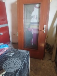 ابواب خشب صاج • ٥ قطع • نضيفات