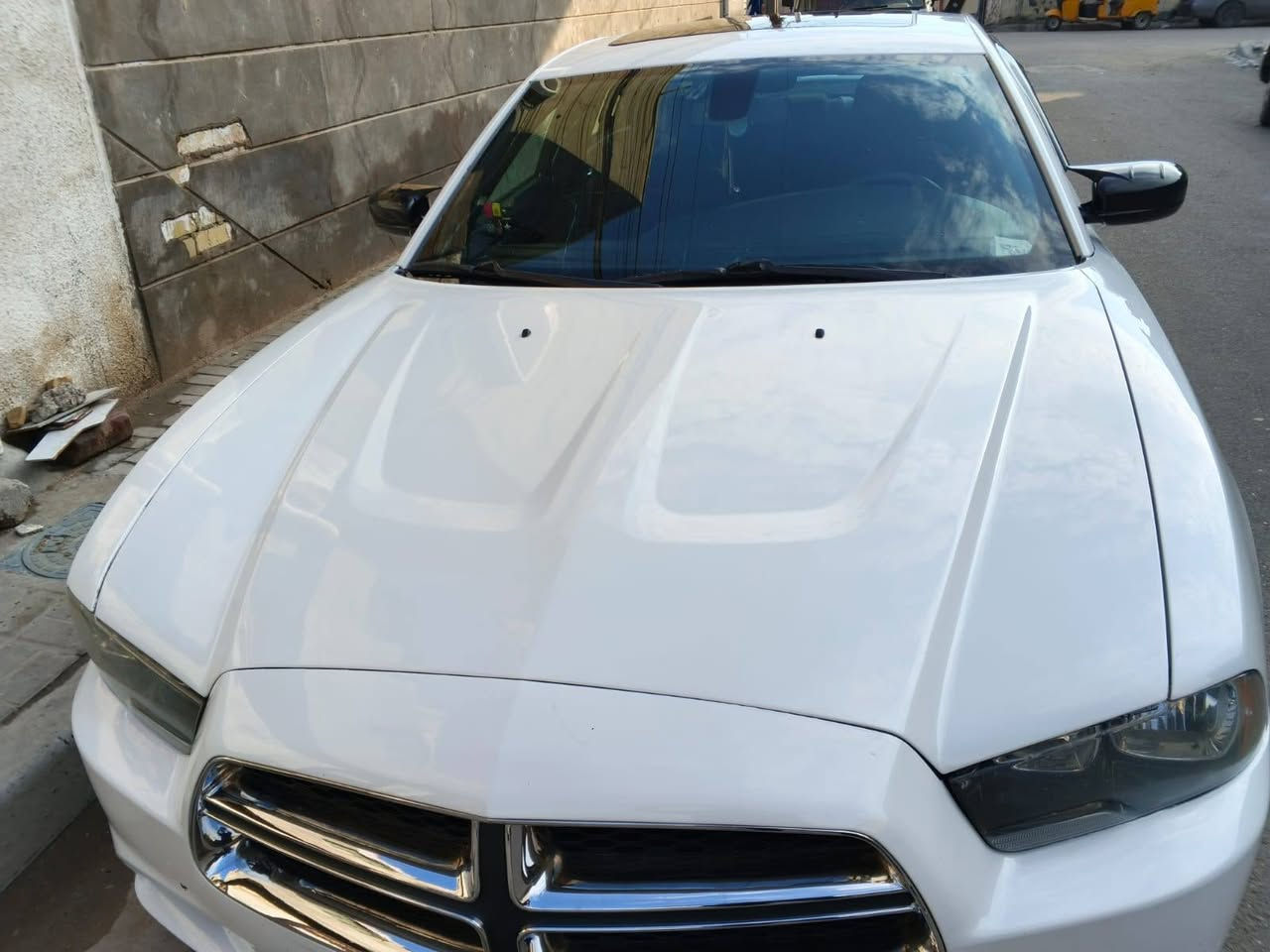 السلام عليكم
للبيع جارجر 
موديل 14 وارد امريكي
فول مواصفات السيارة 
فتحة سقف بانوراما 
تشغيل عن بعد 
بصمة 
شاشة جبيرة 
كير طيارة 8 نمر 
تبريد قطعتين
جام الأمامية اتو
مكينة 3600v6
للاستفسار اتصال على رقم 
***********
