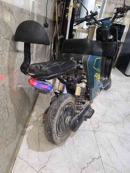 دراجه R9
 سعر 250 تفاصيل اكثر اتصال على *********** ناصرية

