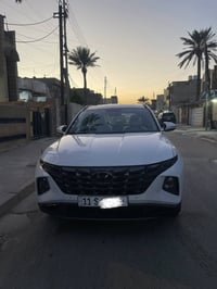 توسان 2023 خليجي سياره جديده جداً ماشيه17الف حقيقي بعده بلايلون الشركه...