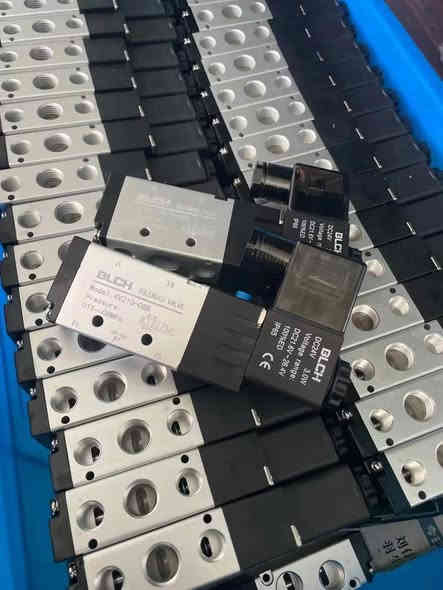 💫عنوانا  💫ضماننا✨🪝⚙️✅✅
شركه عدنان الساعدي للخباطات المركزيه ومعامل الاسفلت  ادوات احتياطيه   ⭐️🔥
 
توصيل داخل بغداد و اطرافها 🚚🚛

يوجد توصيل 🚚 الى جميع  محافضات 🚚🚚
 
مستعدون لتجهيز البراين الاسمنت  حسب الطلب وجميع ☄️الاحجام 

كل ما يخص الكونكريت ⚙️🔩🛠️
يوجد لدينا جميع ادوات احتياطيه خباطات مركزية 🛠️
معامل اسفلت // معامل بلوك// براين سمنت 
صيانه 🛠🛠تنصيب 🏗🏗 تصليح ⚙️⚙️

عدنان الساعدي (***********))☎️☎️ واتساب 
                                 ☎️☎️((***********))

علي عدنان الساعدي (***********))☎️☎️  واتساب
