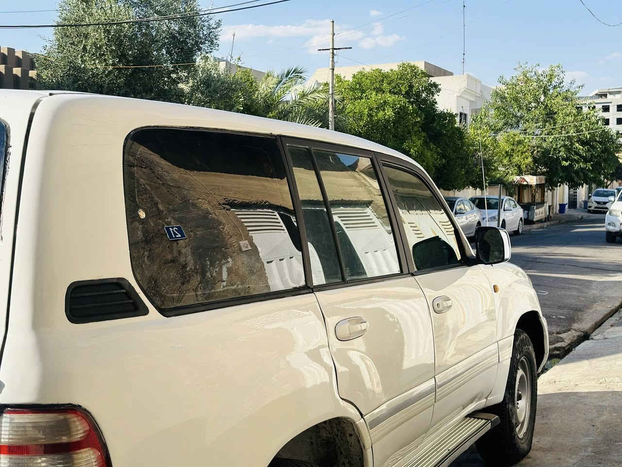 سەرەتا بەناوی خوا_مۆنیکا 2002_فول حادی _دەرەوەی کراوە بەفول مواسەفات_لایت زینون_پێش تەپلە مەرخوب_خازو بەنزین_سەنەوی تا2029نوێە_بەناوکردن بەشەرت _ناوی نیە لە حاسیبە بەشەرت_سەیارەکە توندو تۆلە_دوجام کارەبایە_سەیارەکە تابڵێ جوانە_سبوخ حام نیە بەحام دەی فرۆشم_لەحاسیبەشم داوە رسمیم داناوە بەشەرت ناوی نیە_شانسی نوقتەی پێوە نیە بەحستەم جەمپێکی هەیە _شانسی و مەکینەو ئەکسل بەشەرت _شوێن هەولێر _رەقەم موبایل_***********_سحری ٩٨وەرەقەو مەجال_
