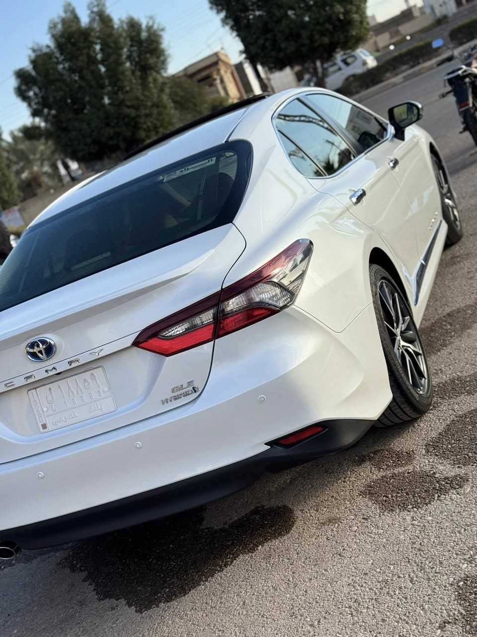 على بركة الله 
كامري  هايبرد 2024
ماشية 51 الف فقط 

السيارة كفاله عامهه عدا ربع الدعاميه صبغ

خليجي عبد اللطيف 🇸🇦 

المواصفات
 GLE 
محرك 2500 
بصمة تشغيل
فتحة
شاشة
كامرة
كرسي السايق كهرباء 
بردة كهرباء 
حساسات امامي خلفي 
هاند بريك بصمة
3 انظمة قيادة 
الايكو والسبورت والنورمل 
مصابيح امامية زنون 
اوتو هولد 
ايڤي مود 
اشارة بلمري 
وباقي المواصفات المعروفة 
السعر 247 وبيها مجال 
مكان السيارة الرمادي 
***********
