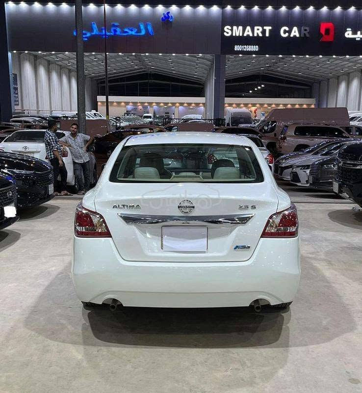 نيسان التما
2013 فئه SL فول عده الفتحه

خليجي

اشاير بلمري 

قطعتين تبريد 

السونار مرفق مع الصور 

رقم سليمانيه السياره مناقصها برغي

***********
سعر 117
