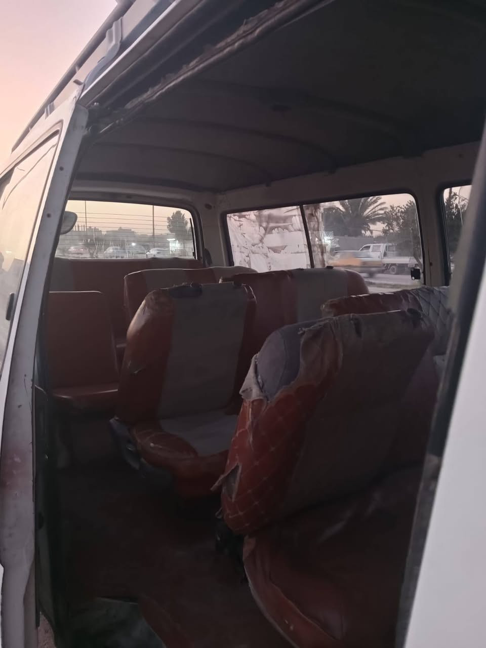 السلام عليكم جنبي موديل ٢٠١٣ موصليه مكينه وكير وحداديه كامله سياره خير من الله تخم كشنات بريجو السعر ٢٢ وبيها مجال مكاني نجف ***********
