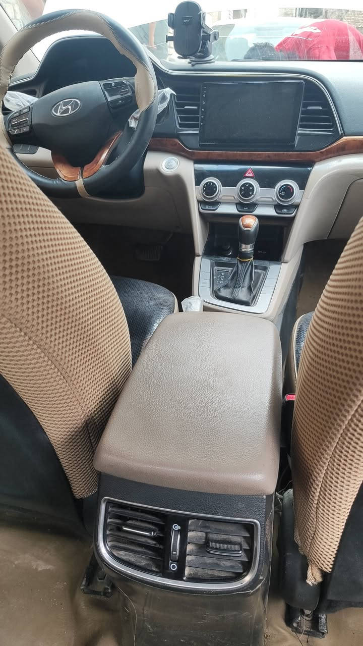 السلام عليكم لنترة خليجي موديل 20 فول مواصفات رقم بغداد سيارة بسمي  مكاني الغزالية  ماشية  10010 مابية نقص برغي  سيارة جديدة   سعر 147 وبية مجال  ***********
