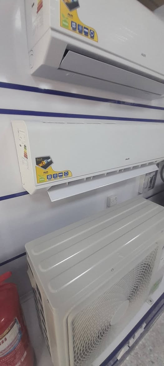 تابع المجهز لبيع وشراء اثاث والاجهزه الكهربائيه المنزليه عامه العنوان نجف حي عدن مقابل الطحان ***********ضرغام تابع تكتك وفيس يوجد خدمة توصيل طلبات بالكروه داخل النجف ملاحظه افتح العصر بسوك الوفاء شارع الصب بالخدمي المطار
