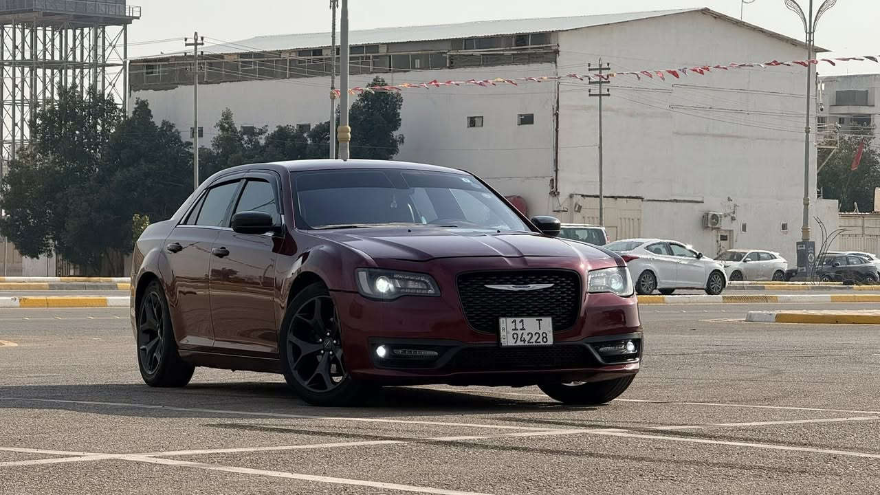 كرايسلر c300 2018 محدثه بالكامل S داخل وخارج 
صور حادثهه والسونار موجودات بالصور السياره مكانهه كربلاء سنويه لل٢٠٣٠ معروضه ب١٩٥ 
(***********)
