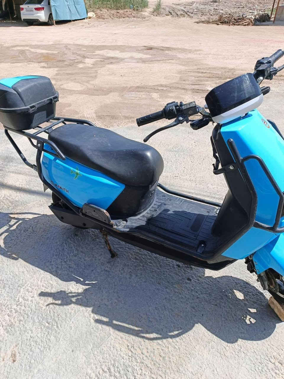 دراجه شحن 🔋⚡تيسلا 🛵
6 بطارية  🪫
يوجد نظام ال R  
لايت طكتين عالي ونصاصي 
يوجد نظام قاطع دوره من الجنطه 🎒
سماعه  بيها 🎧
اشاير يمين يسار 👈👉
دبل اشاره ✌
منفذYsp ⚡
دراجه خير من الله 
بطارية جيدة قبل يومين مبدلهن 
ثلاث نمر بيه 
سرعة 70 🚀
+ بيها حمايه للدرجه درع 
ملف حجم 1200
            السعر 700 قابل للتفاوض         
اي استفسار رقم الهاتف ***********

