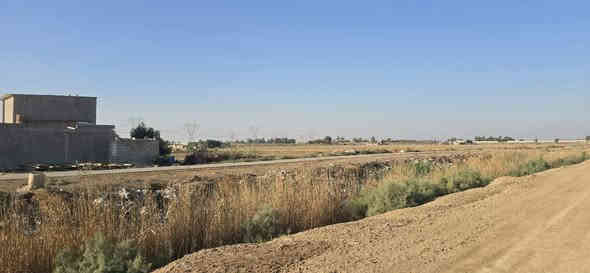 السلام عليكم هلا والله بلجميع يتوفر لدينا دوانم البيع والشراء اسعار مناسبه وحلوه 💯💣💥
اول1 يوجد 10دوانم عقد زراعي 
ث2 يوجد دوانم طابو صرف 😋
3يوجد دوانم سند 25حسب الموقع 
😍العنوان بغداد ناحيه الوحده قرب مجمع بسمايه  ملاحظه الخدمات كهرباء ماء سقي ماء صالح لشرب المنطقه سكنيه مخدومه بل كامل 💗💛 للستفسار اتصال على لأرقام 
***********واتساب 🫱🫴
***********اتصال 😌جميع العقارات متوفره حياكم الله جميعا بغداد
