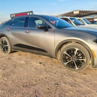 للبيع  كراون2023 كامله الاوصاف هايبرد ماكس بلاتين يوم تيربو سقف زجاج ر...