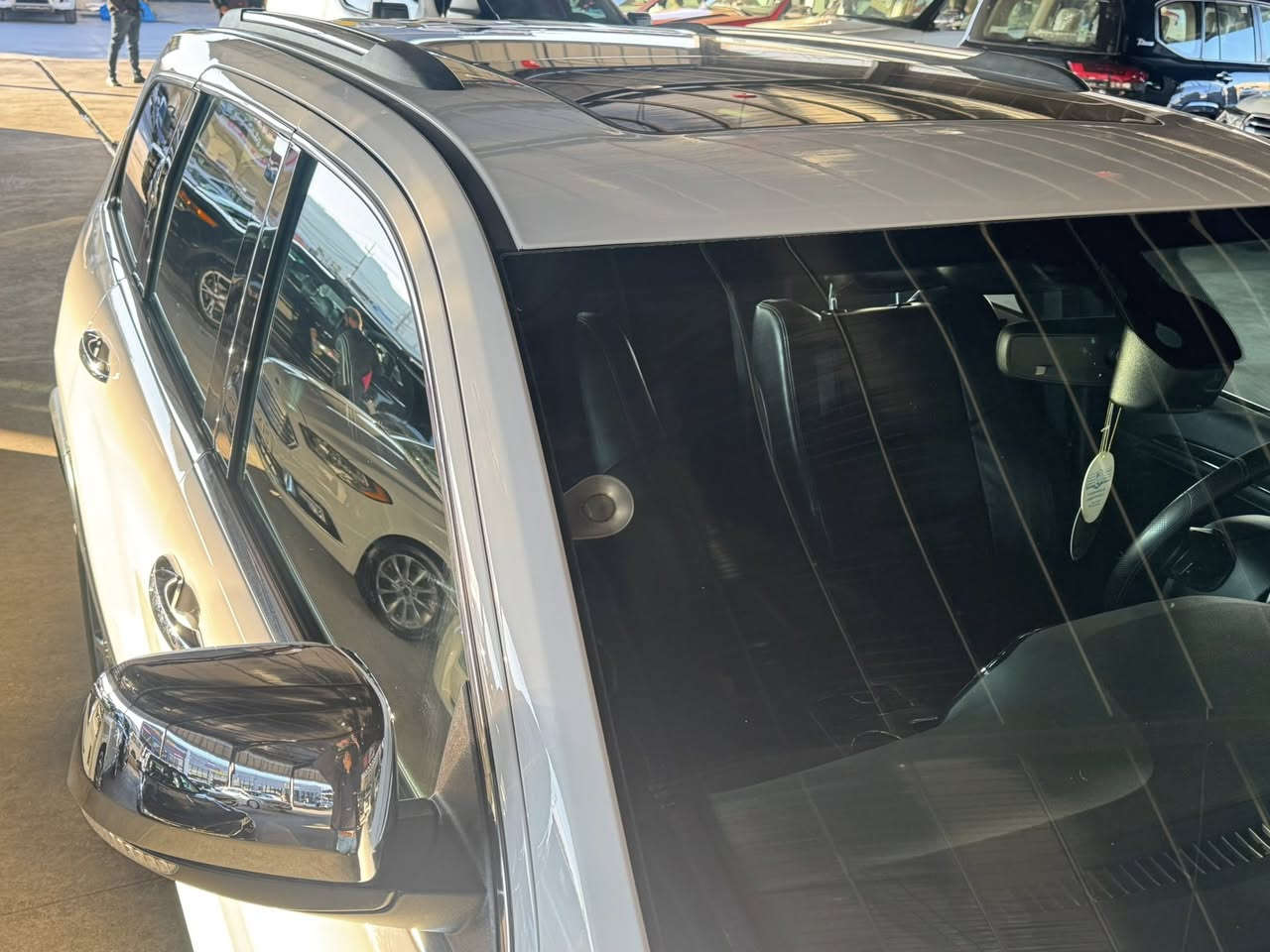 السلام عليكم اخوان جيب للبيع
۲٠۱۹ لمتدد فول مواصفات شاشه جبيره كشن حار بارد كشن خزن دبل بنراما داخل اسود مميز كشنين كهرباء رادار خلفي وقوف رادار امي جوانب رادار بجامه فور ويل ٥ وضعيات فول السياره بيها مكانين تعديل داخل كلين العراق ضمان دولي  السياره تخبل جديده بمعنه الكلامه مكينه كير صبغ بشرط  السعر ۲٦۳، ومجال شي كلش بسيط مكان السياره سليمانيه رجائن المو شراي ليدك ويحجي وكلشي ماورا ولا تكسر حلال العالم  غير متواجد على الفيس بك رقمي ***********
