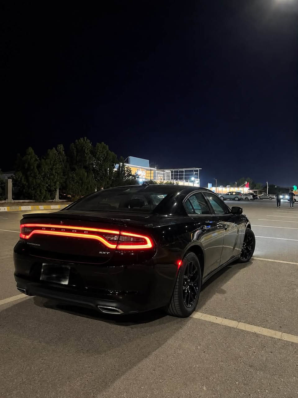 السلام عليكم

جارجر 2015 sxt

كلين تايتل حتى الدعاميات بدون قطرة صبغ

وارد كندي 

ماشيه 69 حقيقي

تو ويل 

رقم بغداد بأسمي تحويل مباشر

السياره نظيفه كلش 

تخم تاير وباتري جديد

للاستفسار ***********
