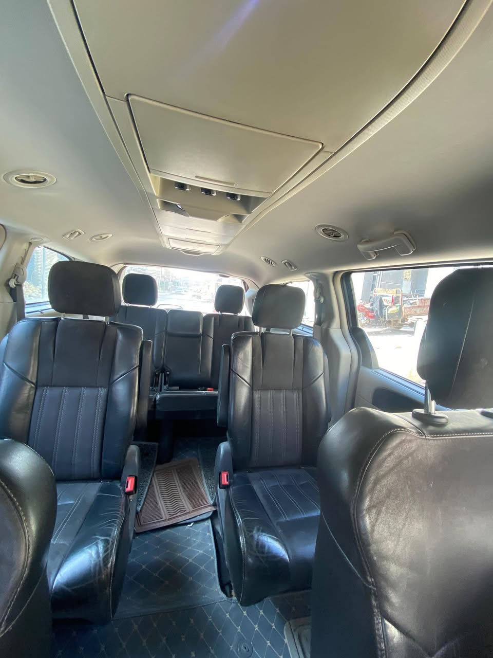 كلايسر كرفان 2014 رقم بغداد فول مواصفات بيبان وجنطه كهرباء تدفئه وتبريد كشنات 7 راكب سياحي منفصل شاشه اعطال كيلو متر كيج والكتروني بردات بلاد كل المقاعد شاحنات مبايل بالكشنات كشنات كهرباء بيها منظومة غاز 80 لتر وبعد بيها هواايه مواصفات حادثها جاملغ امامي فقط مصبوغ نفسيته وبارد بالبنيد مكفوله بعد السعر 158 وبيها مجال***********  شباب مكلف بنشر رقم راعيه يمكم وخابرو
