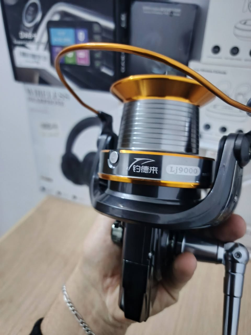 مكينه صيد عملاقه بمعنى الكلمه lg9000  كلها معدن سعرها ٥٠ الف متوفر توصيل لكل العرا


**إذا كنت صاحب هذا الإعلان وتريد حذفه لأي سبب، رجاءا أرسل رسالة إلى الدعم الفني**