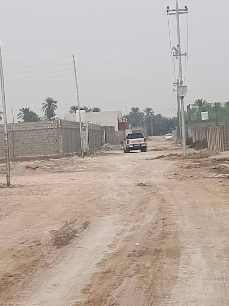 سلام عليكم قطع اراضي للبيع طابو اسهم سند ٢٥ تحويل بسم المشتري كافه المساحات التريدهه العنوان شارع السفينه 
متوفر كافه الخدمات ماء وكهرباء ومدارس وبسعار مناسبه للاستفسار ***********
