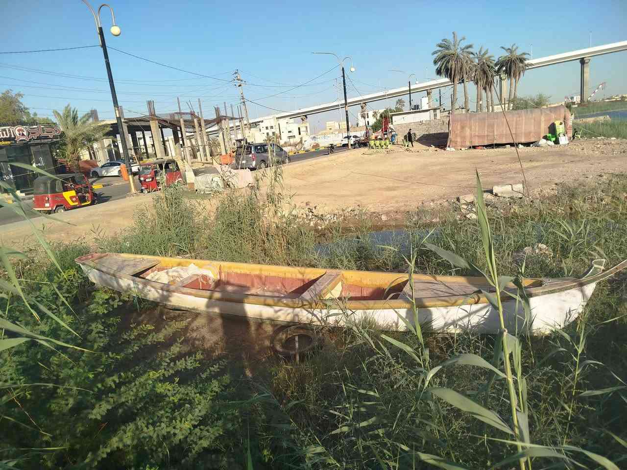 بقلم لبيع الطول 15 ذراع العرض متر رقم الهاتف ***********
