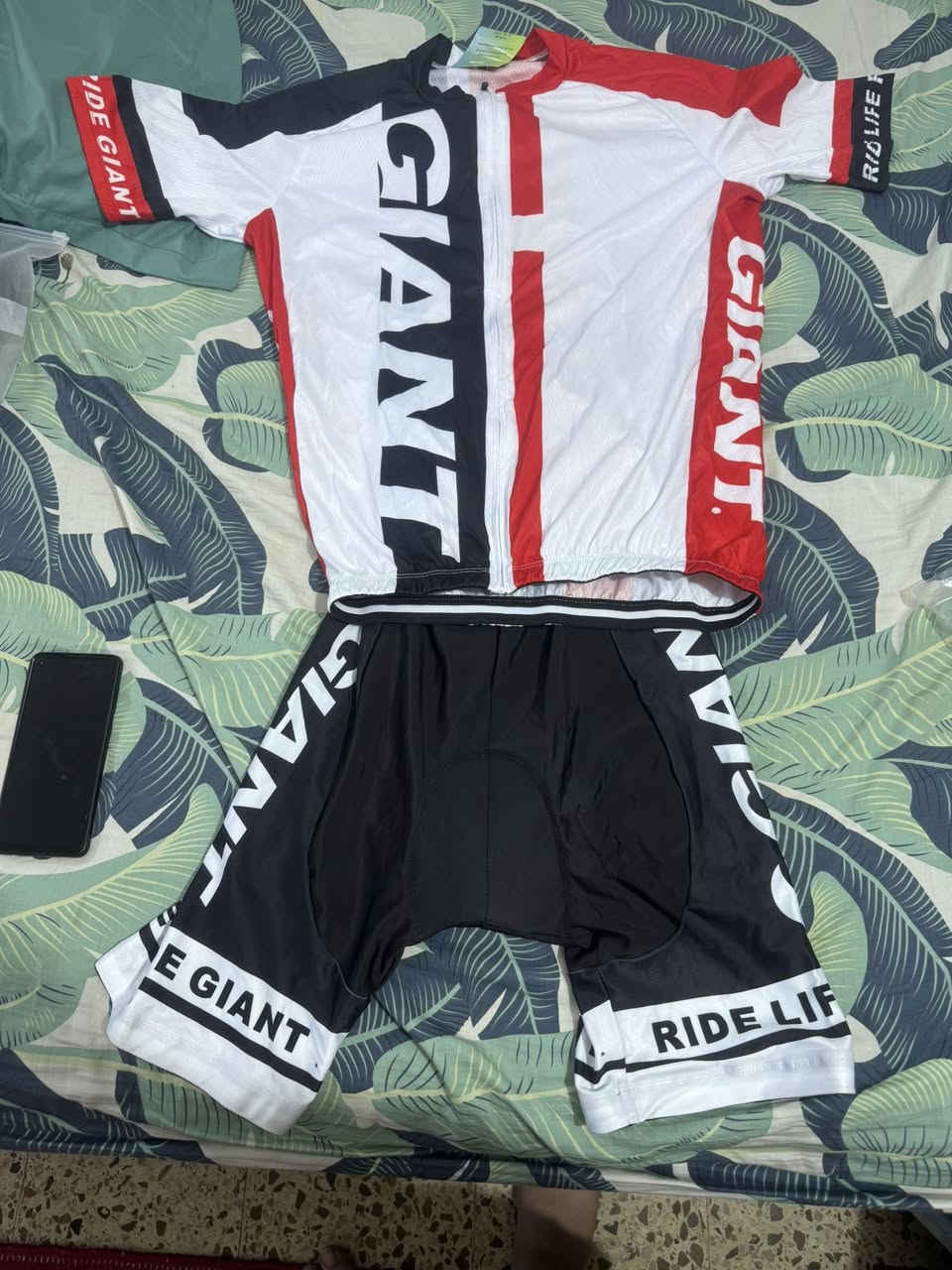 سلام عليكم سيت جديد مقاس xi   سعره ٢٠ الف


**إذا كنت صاحب هذا الإعلان وتريد حذفه لأي سبب، رجاءا أرسل رسالة إلى الدعم الفني**