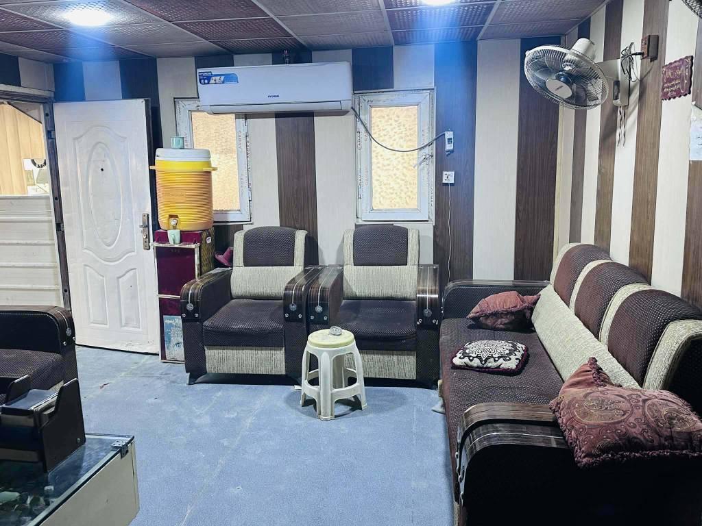 السلام عليكم كرفان 9×4 
 للبيع.  للاستفسار. اتصل على الرقم 
‏‪***********‬‏ ديوانية, القادسية
