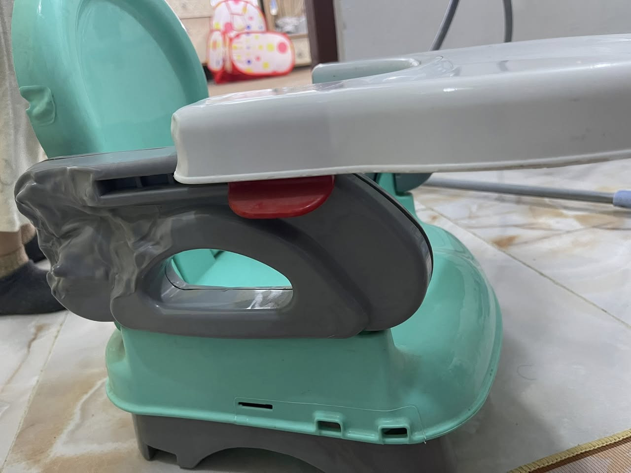 غراض اطفال للبيع الحجله 15 بيها مجال بسيط و الكرسي الصغير ب 8 كرسي جبير ب 10


**إذا كنت صاحب هذا الإعلان وتريد حذفه لأي سبب، رجاءا أرسل رسالة إلى الدعم الفني**