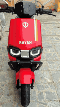 دراجه ريان للبيع وحش الكون زيرو بعد ما ماشيه بيها شخوط باللزكات مثل ما...