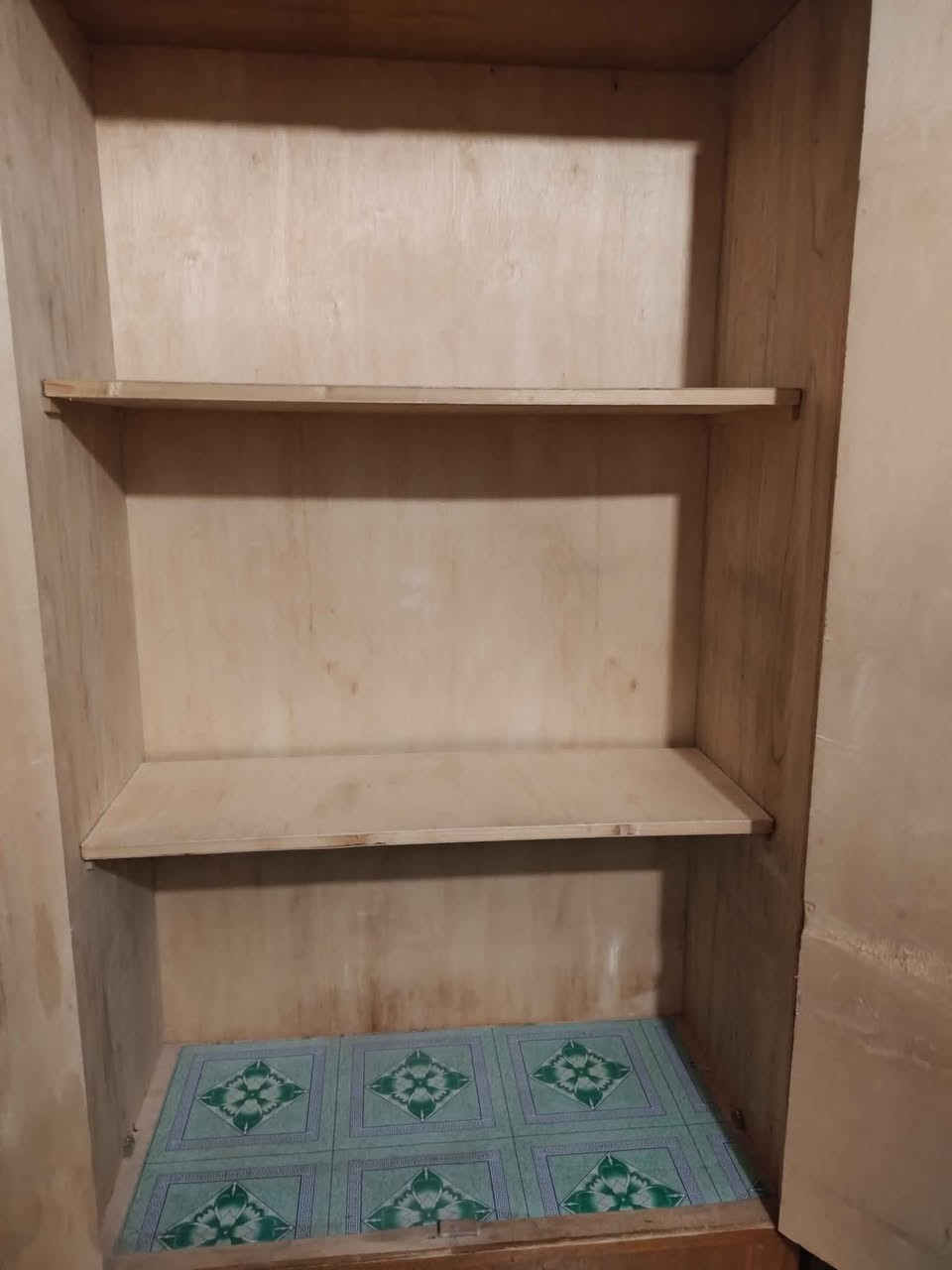 كنتور نضيف جدا استعمال قليل  *********** النجف, العراق
